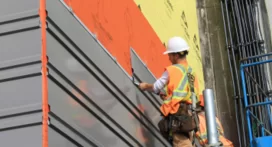 Устройство гидроизоляции из металлических листов.